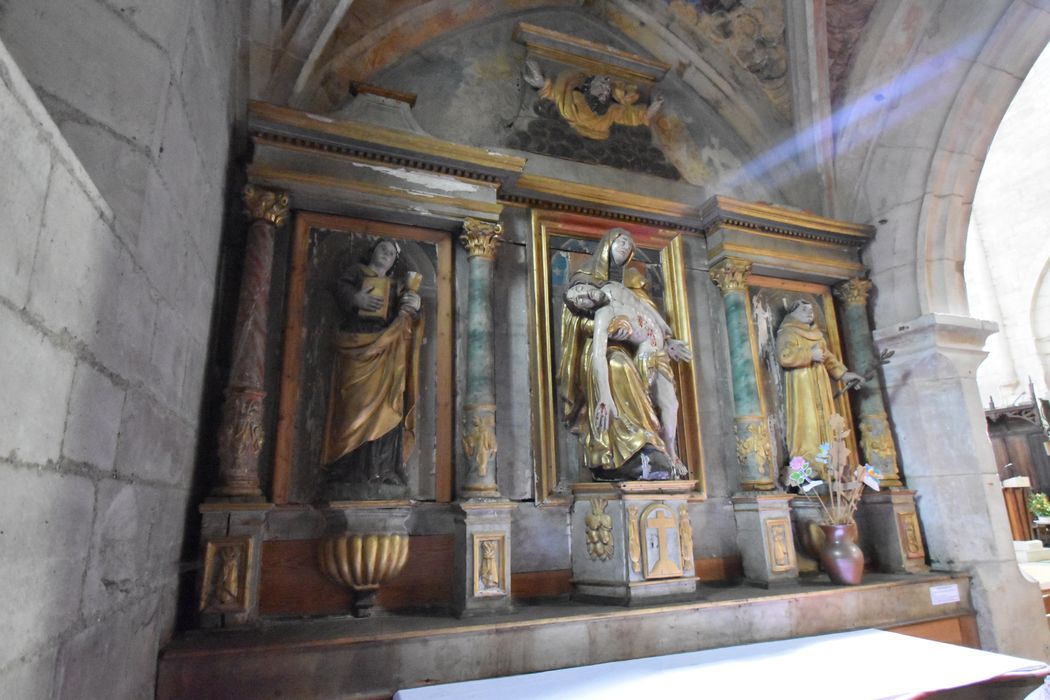 retable de Notre-Dame-de-Pitié, groupe sculpté : Notre-Dame de Pitié, statues : Saint Jean et Saint François d'Assise