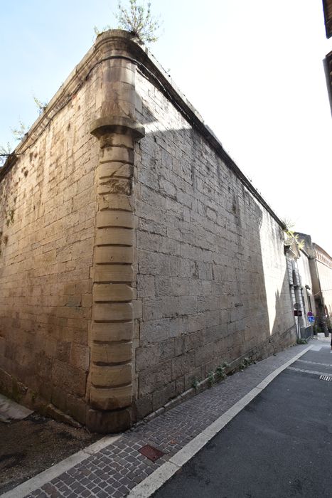 mur d’enceinte, angle nord-ouest