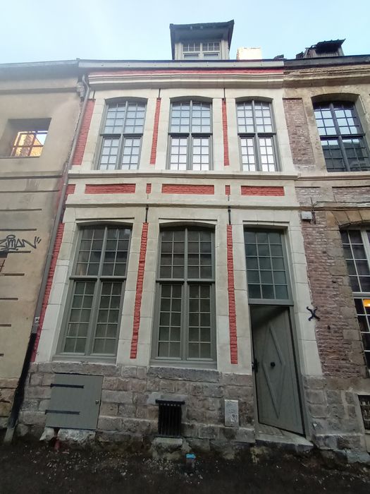 façade sur rue