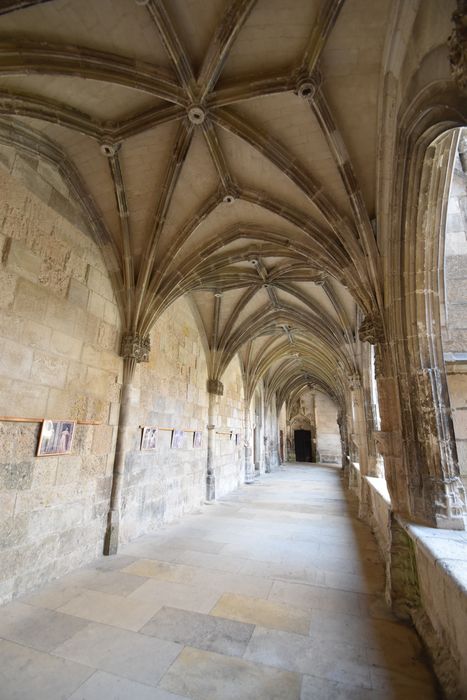 cloître, galerie ouest