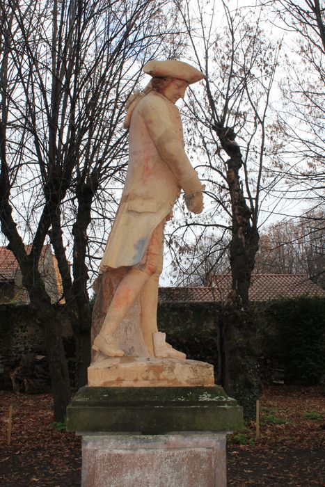 statue : Gabriel Mercier, profil droit