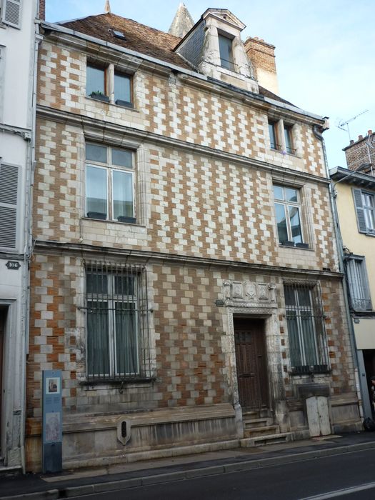 façade sur rue