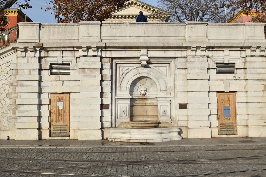 escalier monumental, quai Cassini