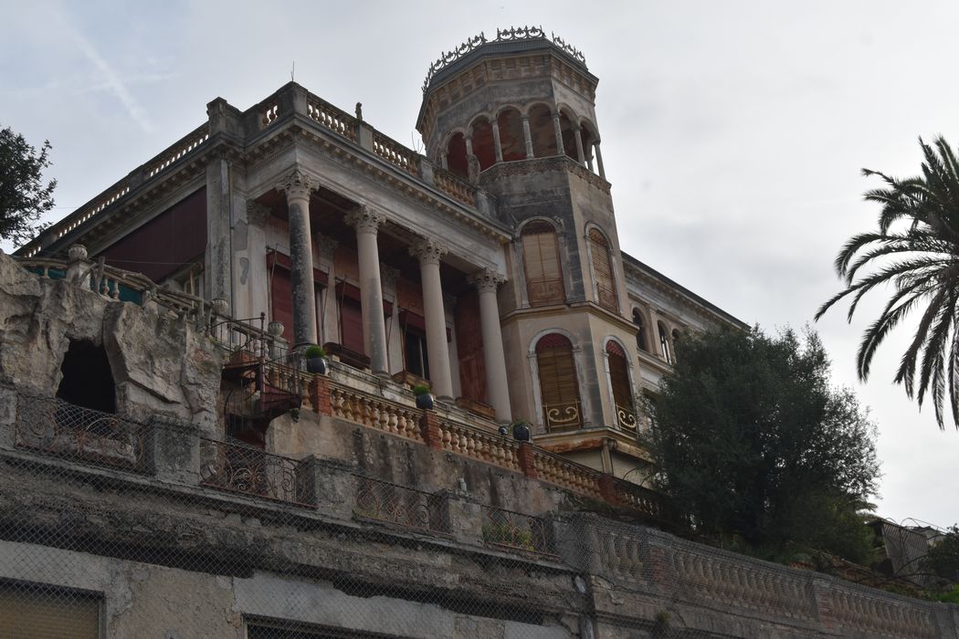 façade ouest, vue partielle