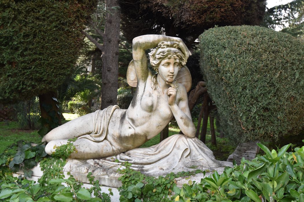 parc, détail d’une statue