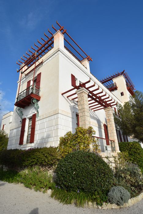 angle des façades sud et ouest