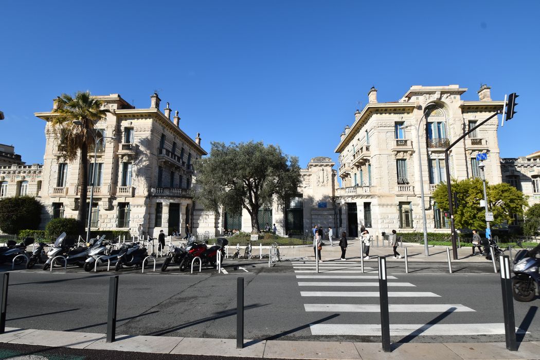 façade antérieure sur l’avenue Félix Faure