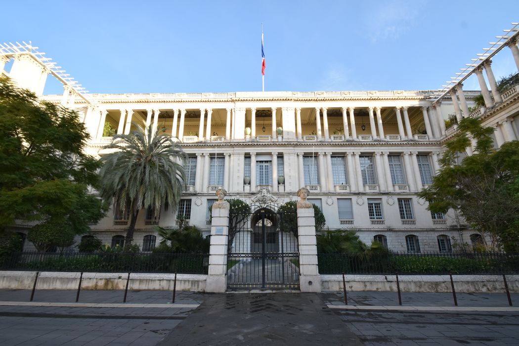 Palais de la Préfecture, ancien palais des rois de Sardaigne