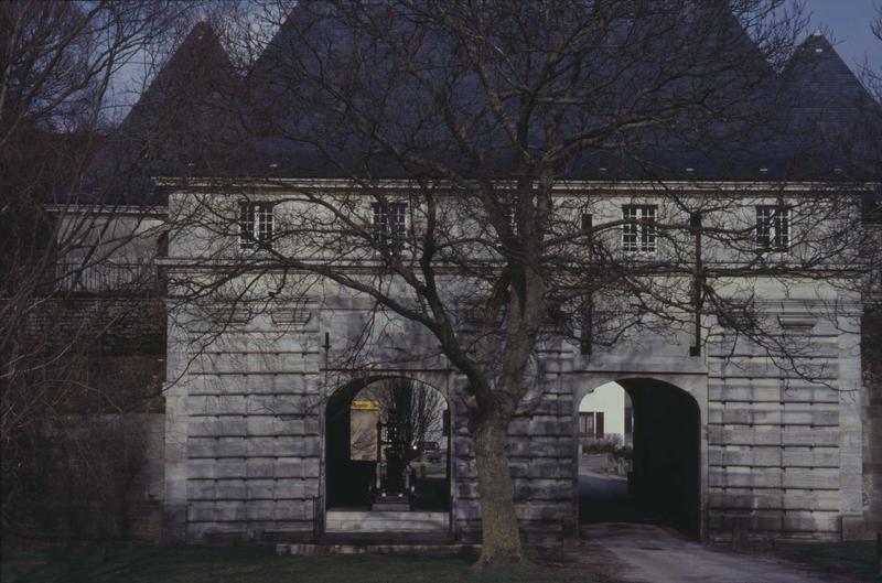 Porte de France extra-muros