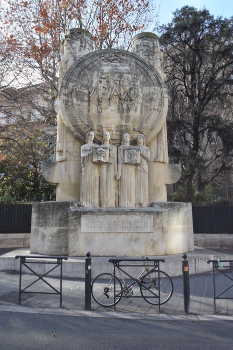 vue générale du monument