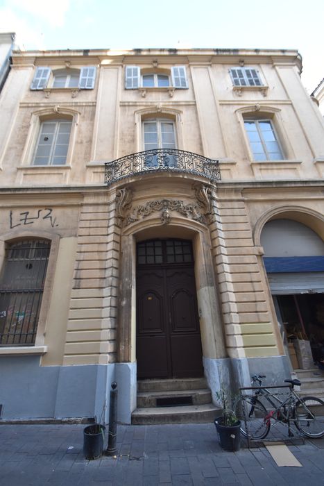 façade sur rue