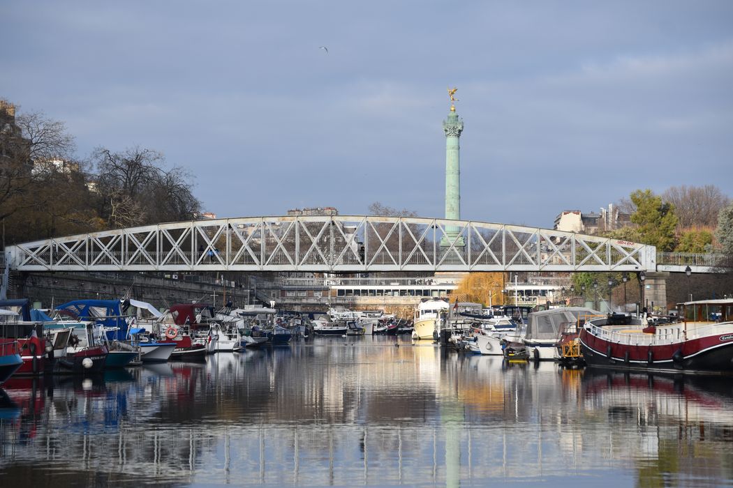 vue générale de la colonne depuis le Sud