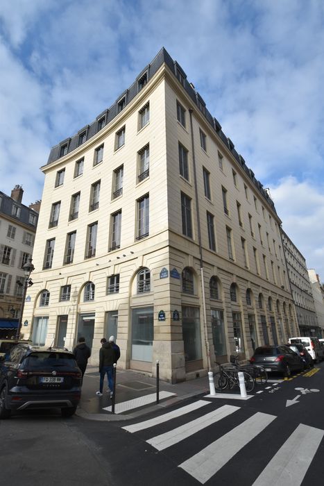 façades sur la place de l'Odéon et sur la rue Casimir Delavigne