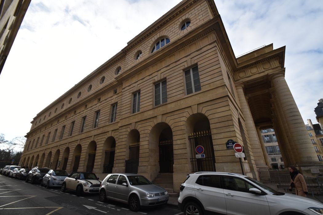 façade sur la rue Corneille