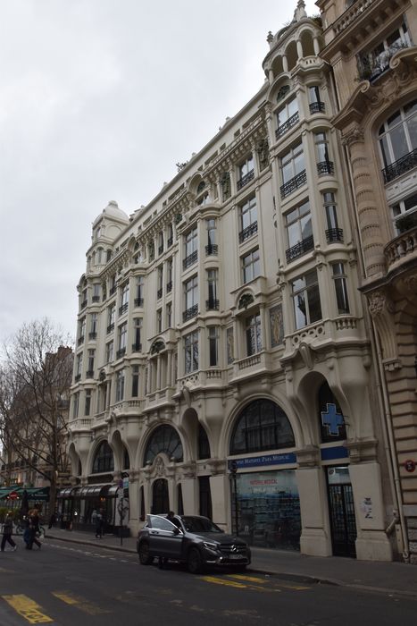 façade sur rue