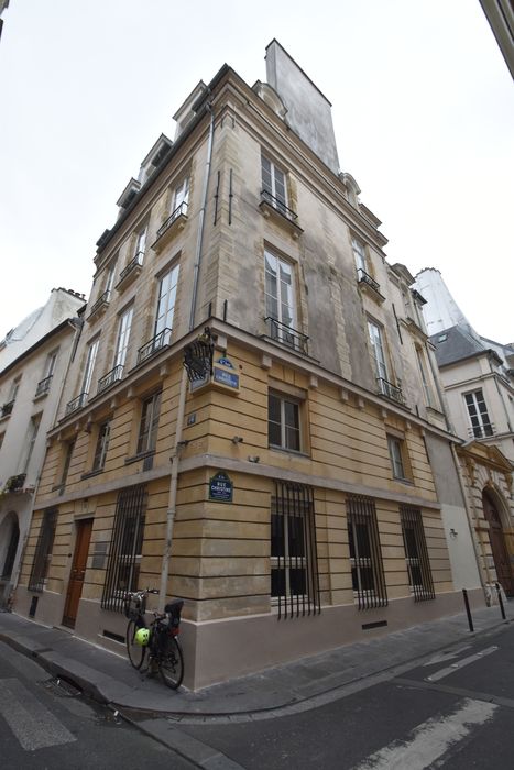 façades sur les rues des Grands-Augustins et Christine