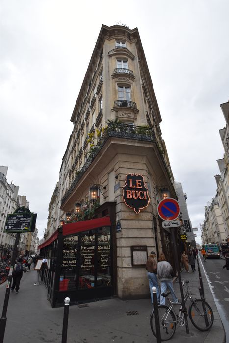 façade à l'angle des rues Dauphine et Mazarine