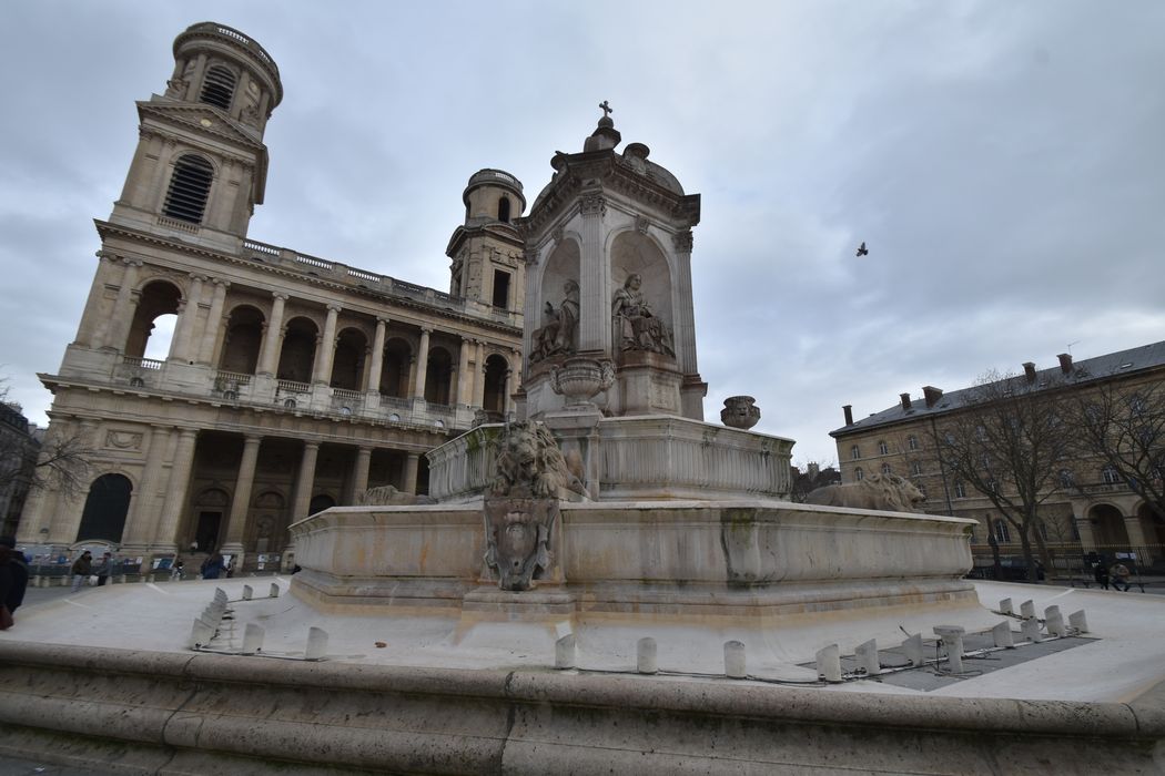 vue générale de la fontaine