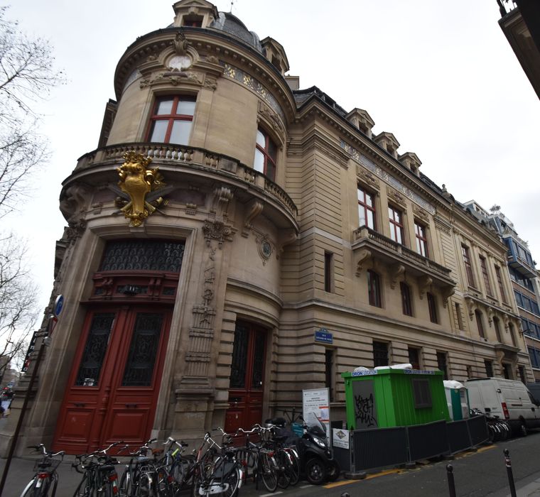 façade sur la rue Grégoire de Tours