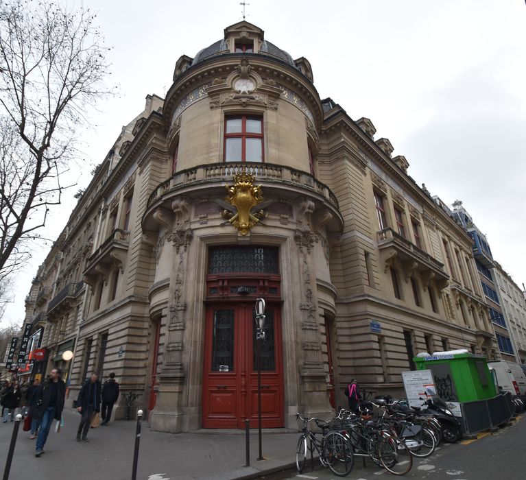 façades sur le boulevard Saint-Germain et de la rue Grégoire de Tours