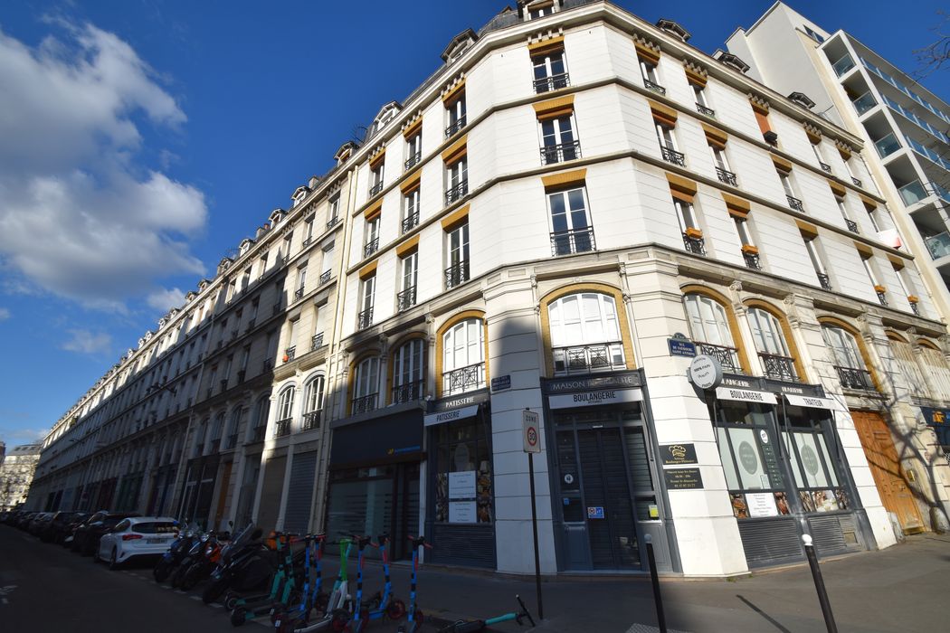 façades sur la rue du Faubourg Saint-Antoine du n°309 et des façades des numéros pairs sur la rue des Immeubles Industriels