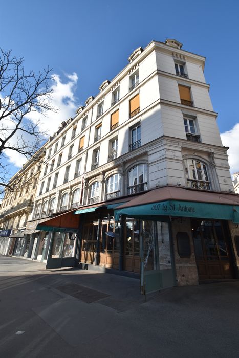 façade sur la rue du Faubourg Saint-Antoine du n°307