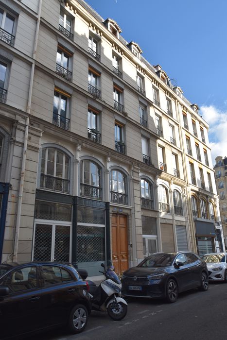 façade du n°4 sur la rue des Immeubles Industriels