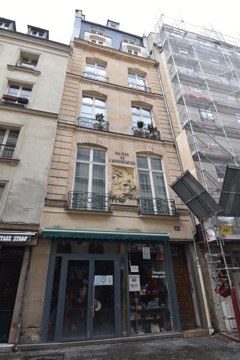 façade sur rue