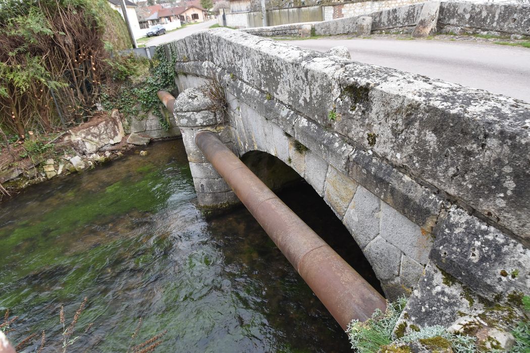 vue générale du pont depuis l'aval