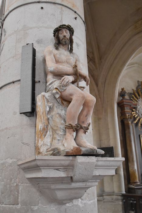 statue : Christ de Pitié - © Ministère de la Culture (France), Médiathèque du patrimoine et de la photographie, diffusion GrandPalaisRmn Photo