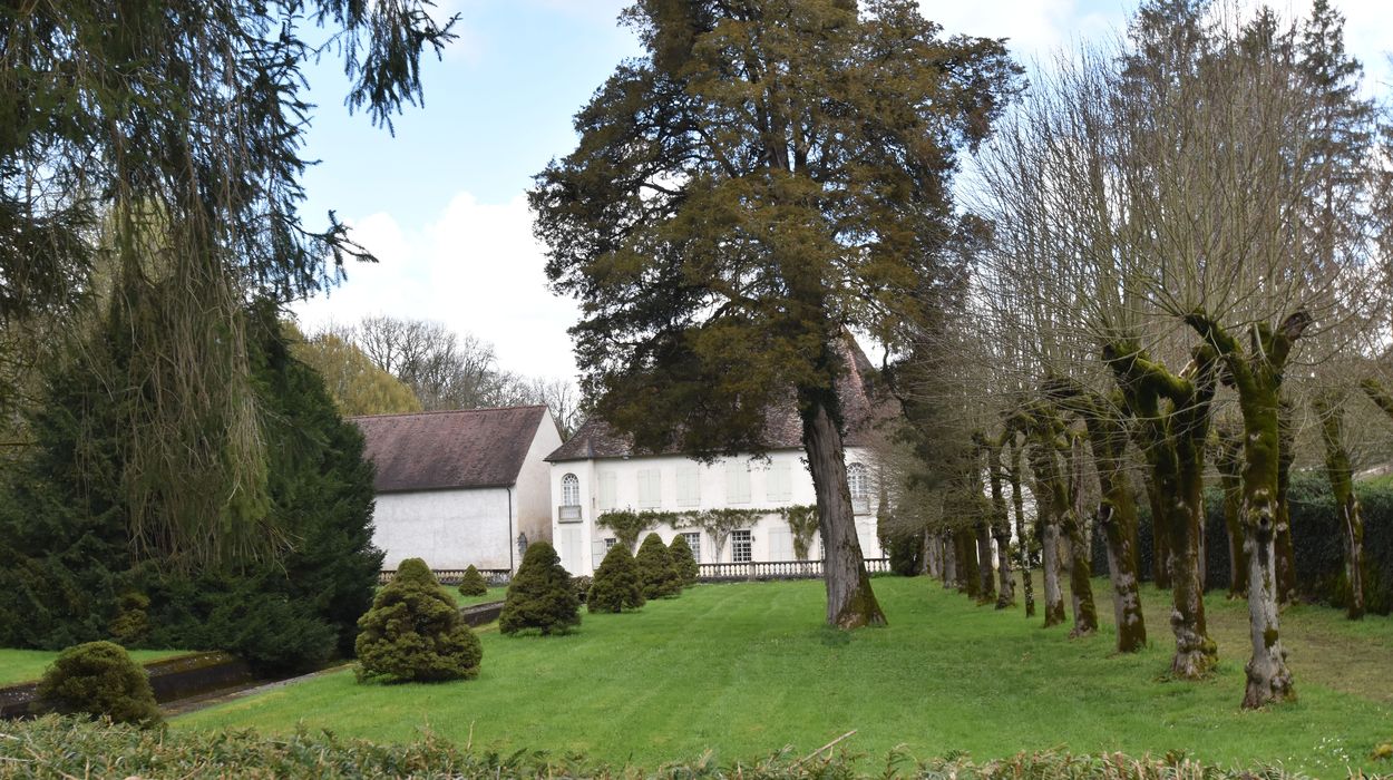 vue partielle du château depuis le Sud