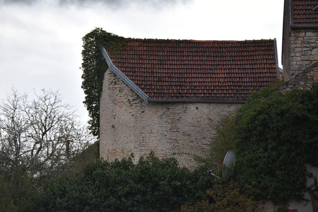 tour sud située dans la rue du Sac, élévation est