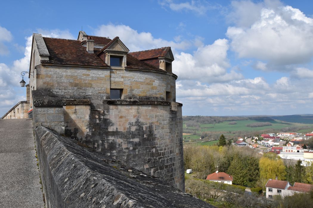 tour Saint Jean, élévation est, vue partielle