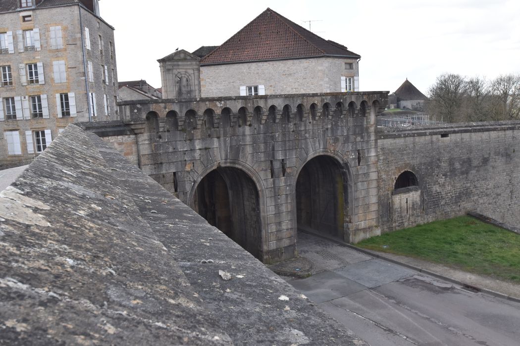 porte Neuve ou des Terreaux