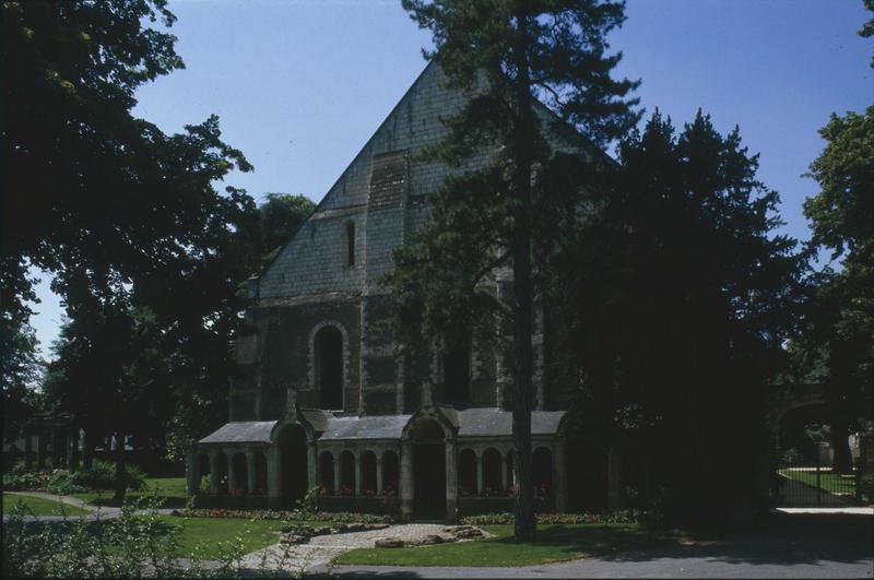 Façade de l'entrée de la salle des malades