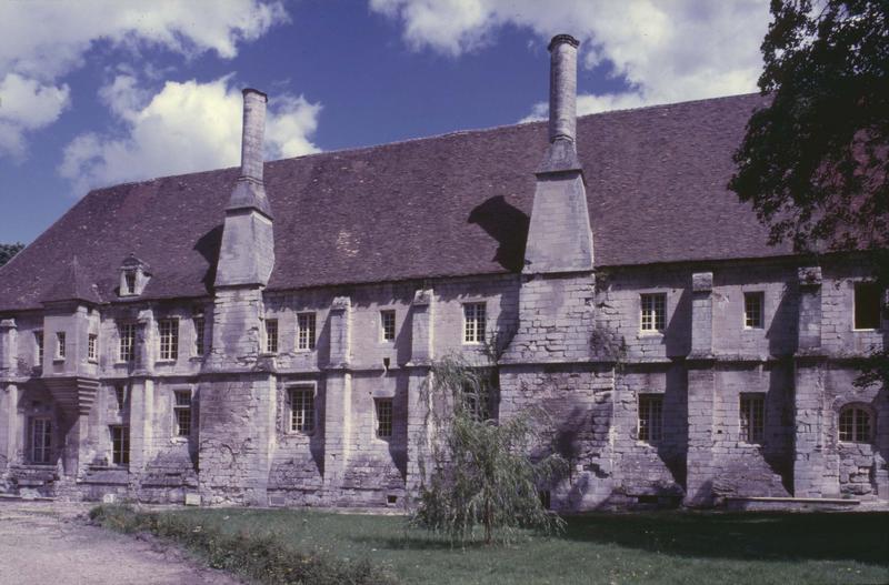 Aile ouest de l'abbaye servant de dortoir