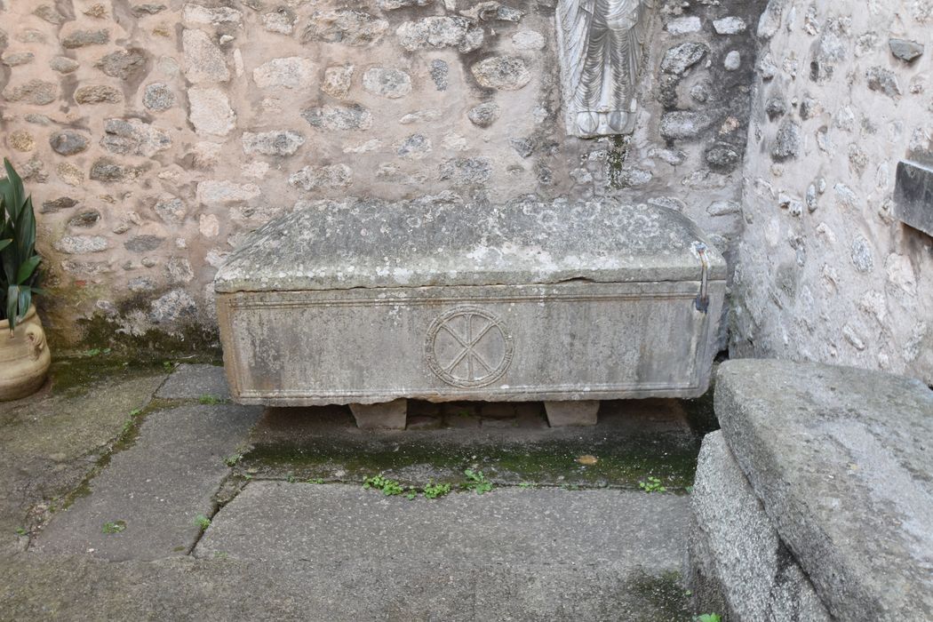 sarcophage dit de la sainte Tombe - © Ministère de la Culture (France), Médiathèque du patrimoine et de la photographie, diffusion GrandPalaisRmn Photo