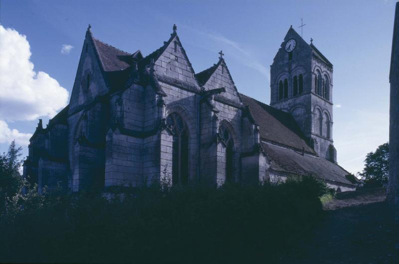 Ensemble nord-est et clocher