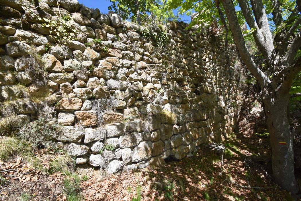 enceinte est, face externe, de la tour sud (El Castell)