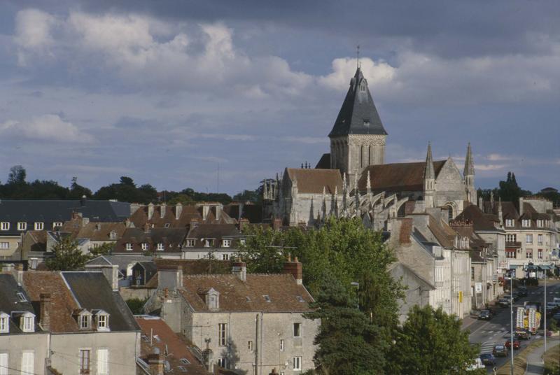 Vue générale de la ville, ensemble nord-ouest de l'église