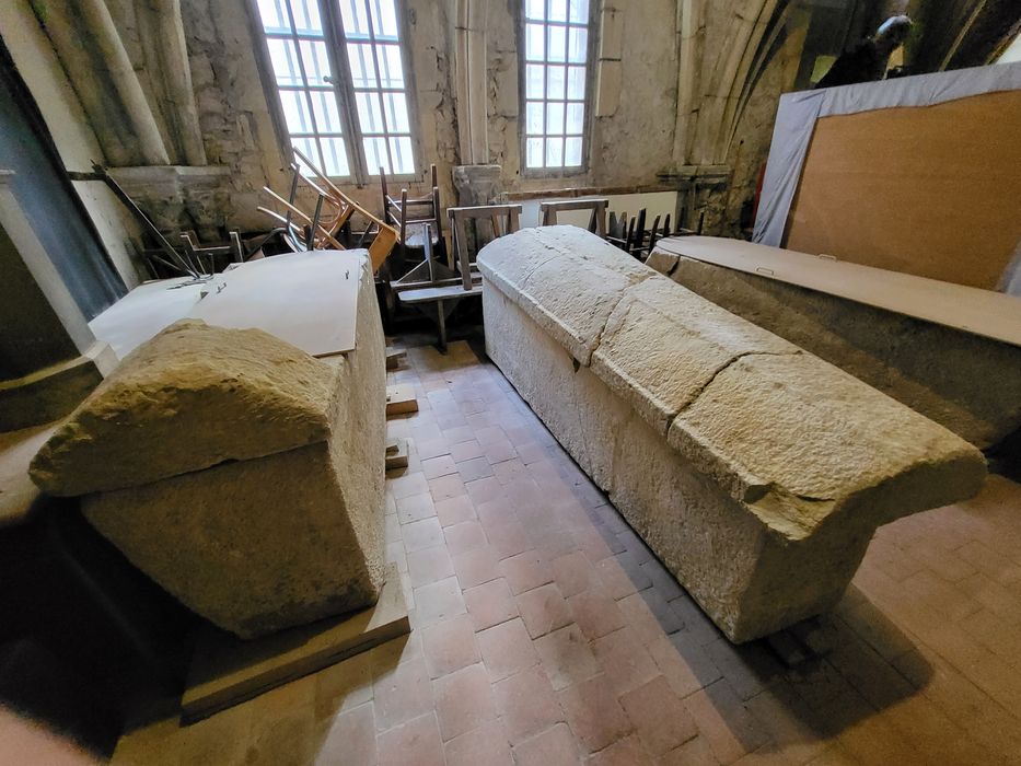 sarcophages