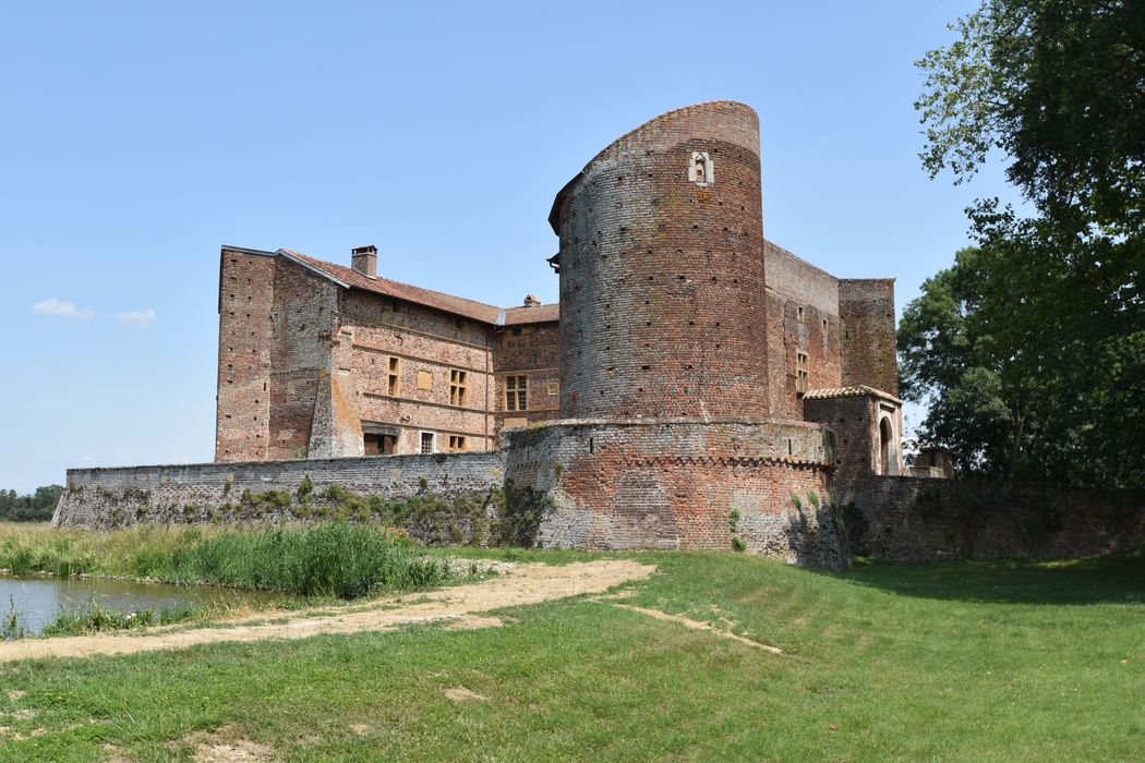 vue générale du château depuis l’angle sud-ouest