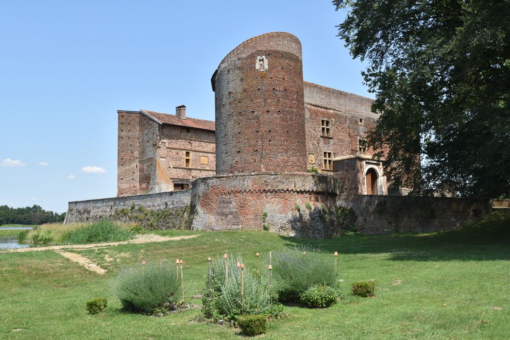 vue générale du château depuis l’angle sud-ouest