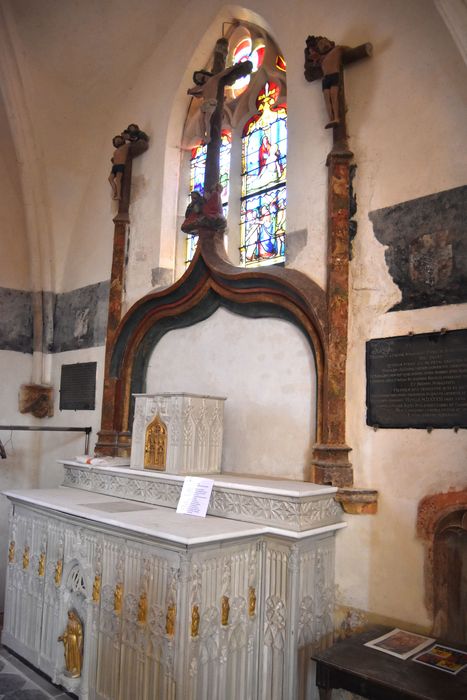 chapelle latérale nord, retable architecturé : Crucifixion (la)