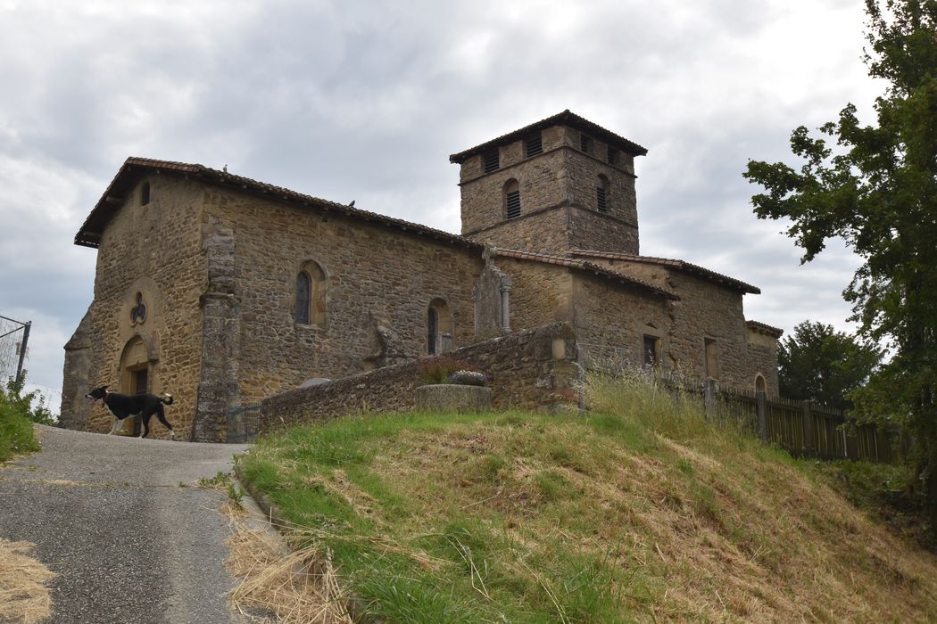 vue partielle de l’église depuis le Sud-Ouest