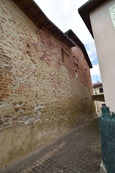 façade latérale sur ruelle