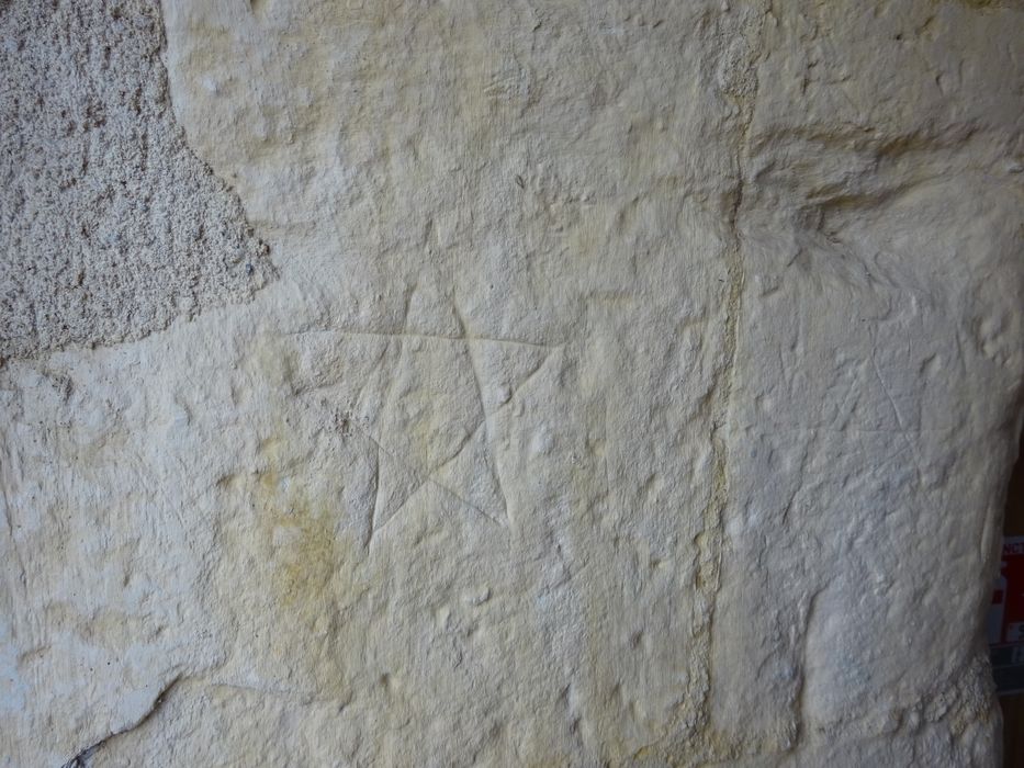 logis du prieur, détail d’un graffiti