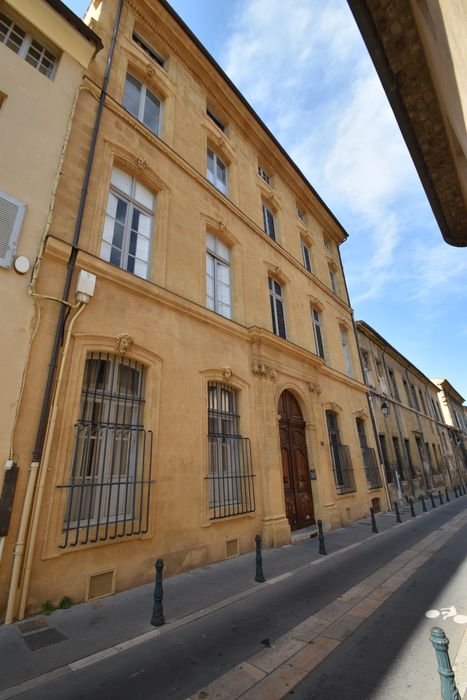 façade  nord sur la rue Mazarine