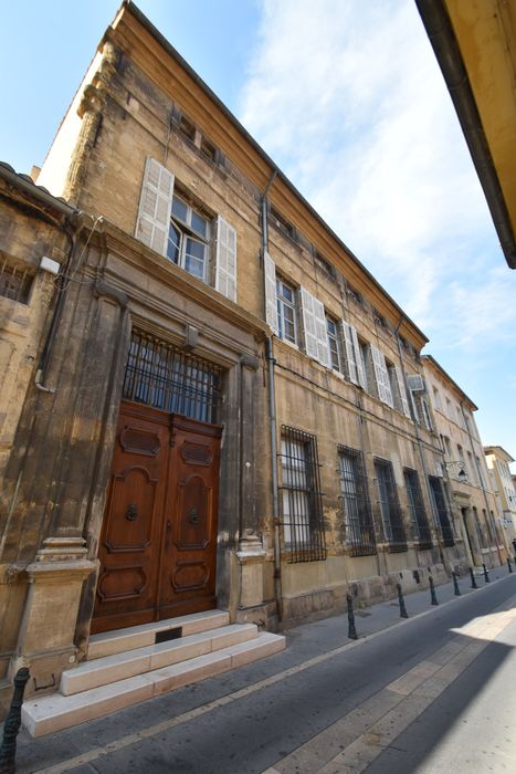 façade  nord sur la rue Mazarine