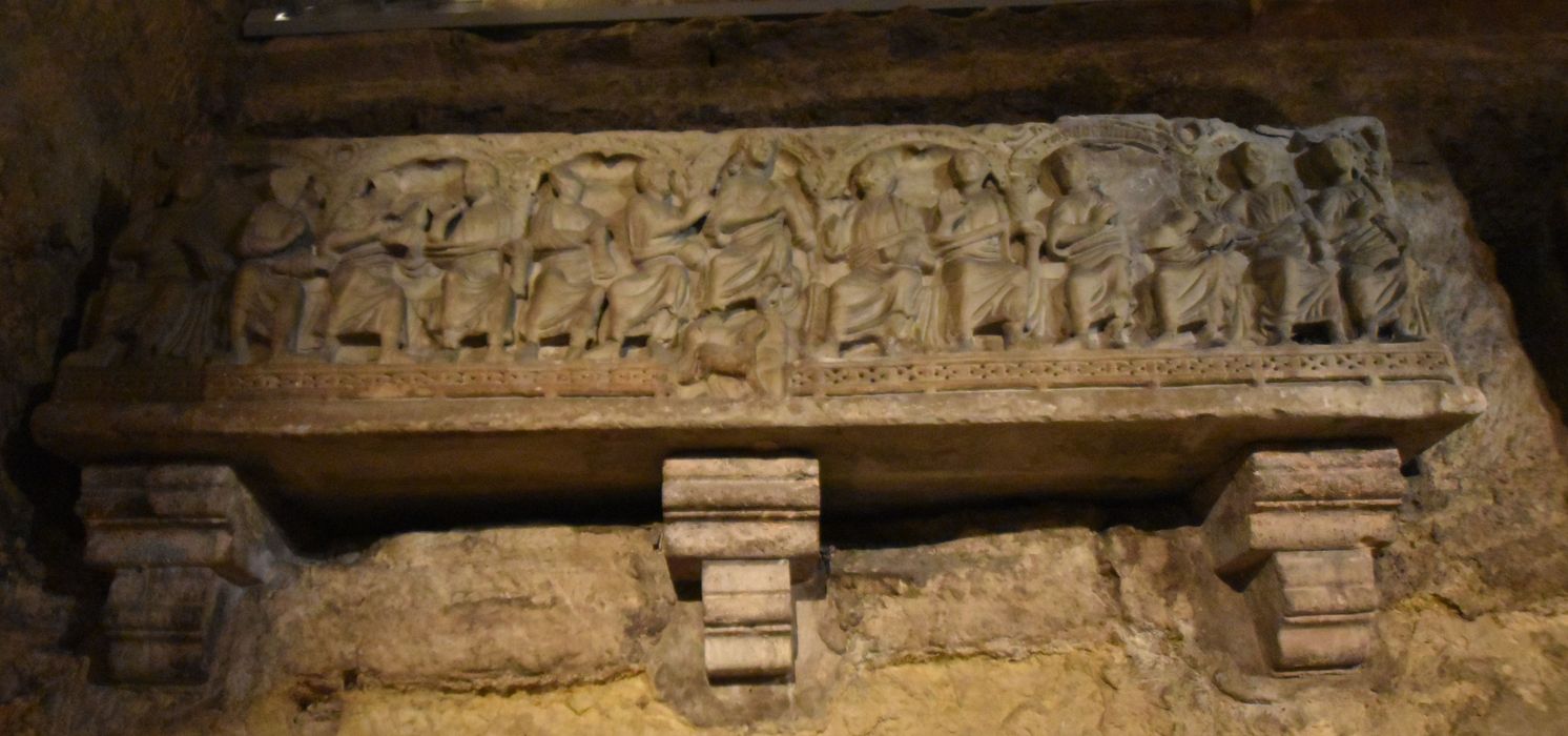 sarcophage dit de saint Maurice - © Ministère de la Culture (France), Médiathèque du patrimoine et de la photographie, diffusion GrandPalaisRmn Photo